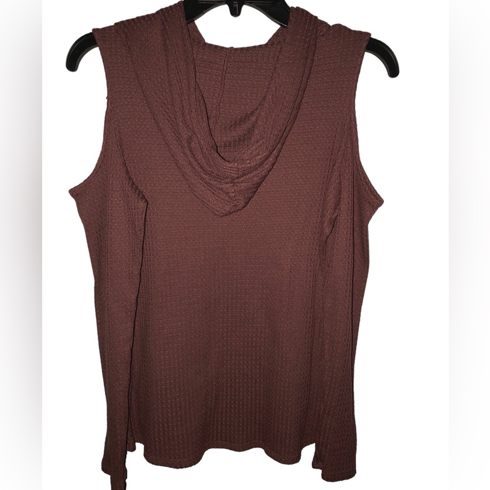 Charlotte Russe Cold Shoulder Top Size Small